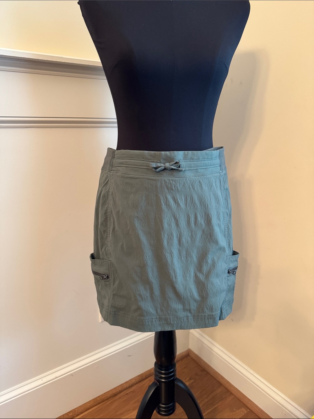 Athleta Sage Green Mini Skort with Utility Pockets